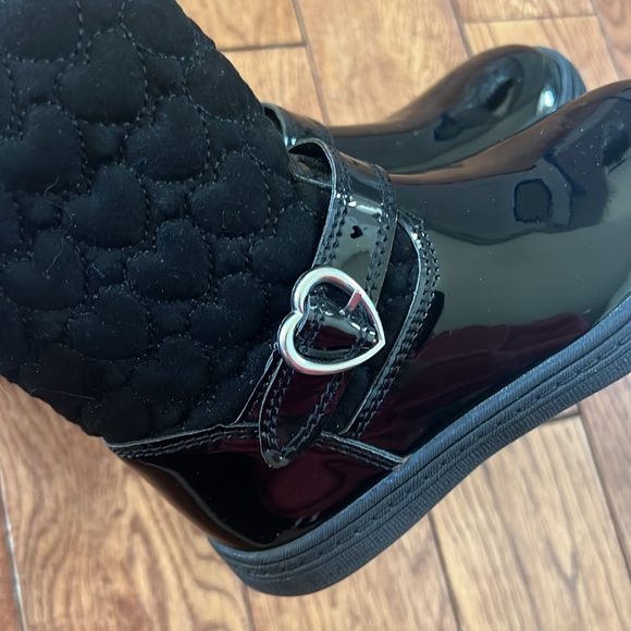 New size 9 toddler boots - Picture 9 of 10